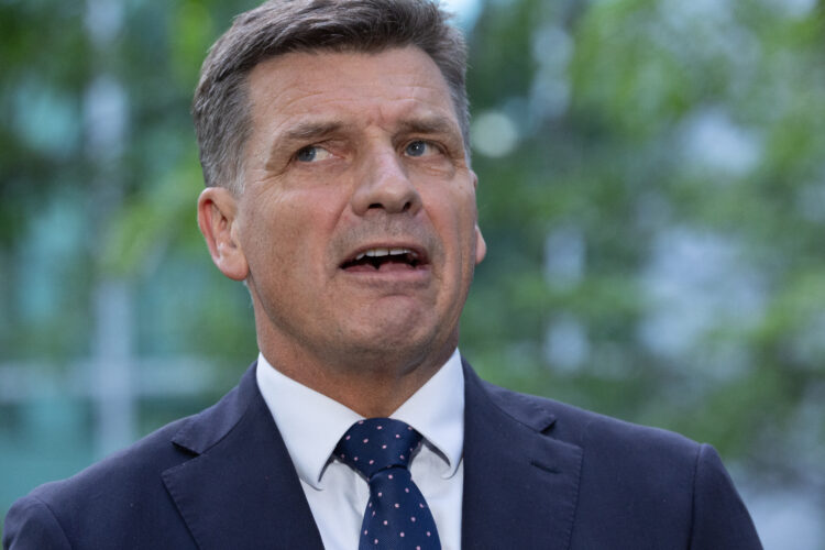 The Point Live: It's on for the Liberals, protests planned for Melbourne in response to Isaac Herzog's planned visit