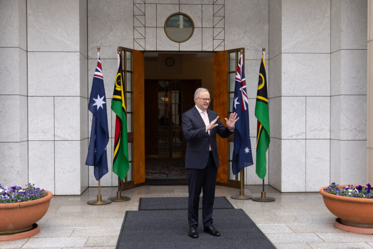 The Point Live: Labor and the Greens sees small poll bounce, fuel prices ease. As it happened